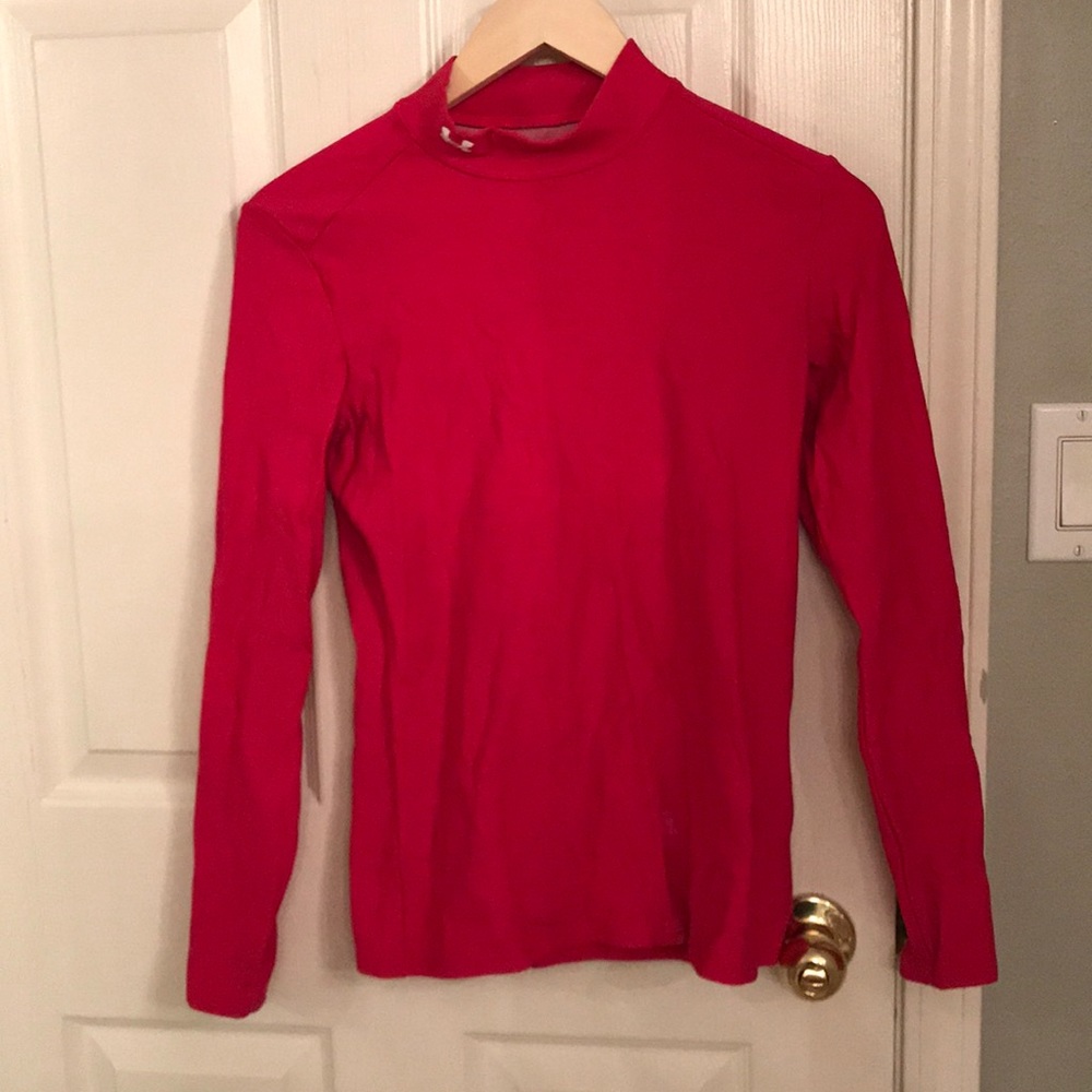 Under Armour hot pink heat base layer
